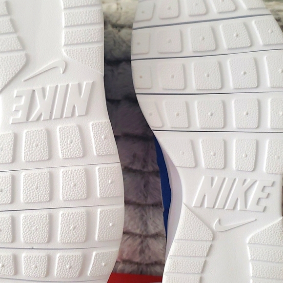 Nike Youth sneakers - Picture 10 of 12